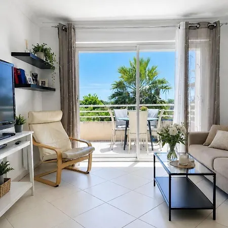 Wonderful Sea View Apartment Antibes